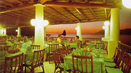 Hotel Conti Vulcano  Exterior photo